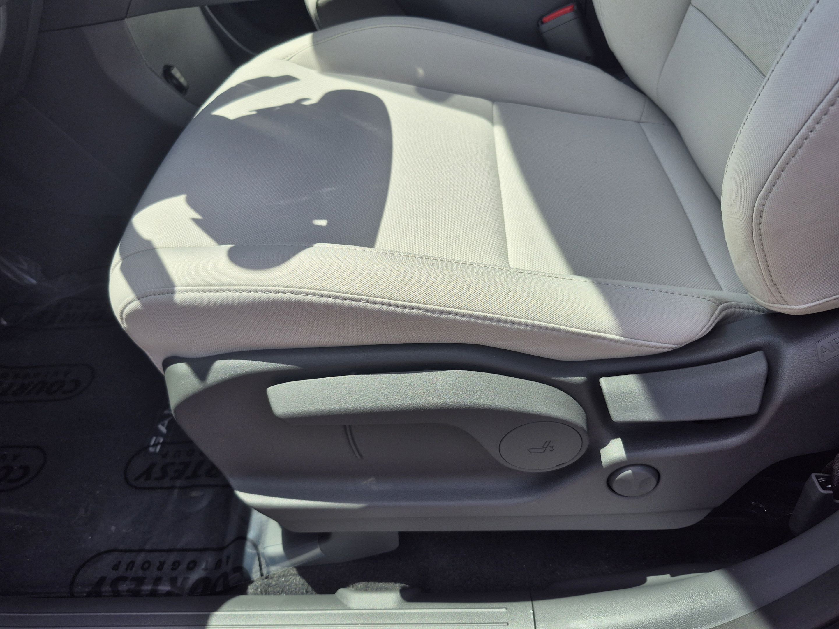 New 2027 Hyundai Santa Fe SE FWD image 23