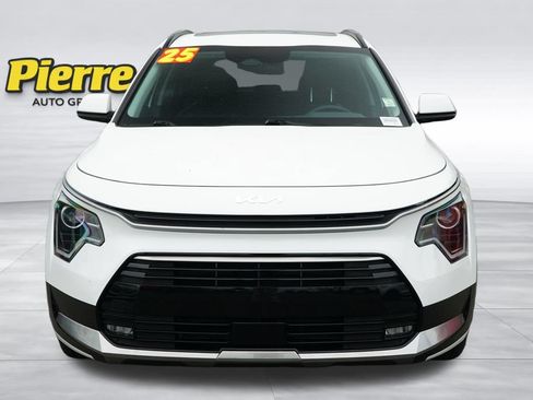 Used 2025 Kia Niro EX Touring FWD image 5