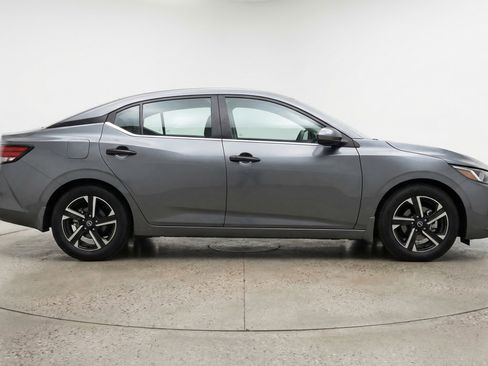 Used 2025 Nissan Sentra SV FWD image 11