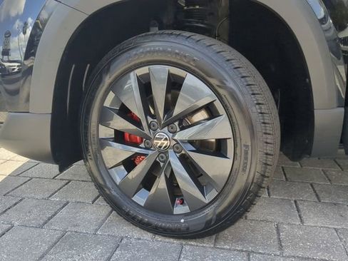 Certified 2024 Volkswagen Taos S image 30