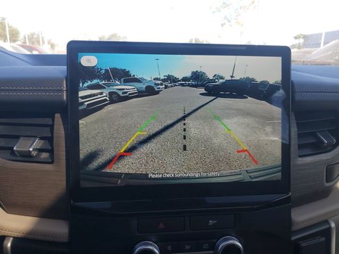 Used 2022 Ford Expedition Max Limited image 24