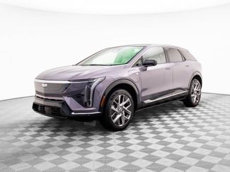 New 2026 Cadillac Optiq Luxury 1 video 3