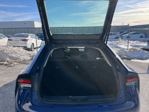 Used 2025 Toyota Prius LE image 30