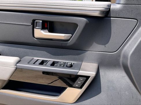 New 2026 Toyota Tundra Limited AWD/4WD image 18
