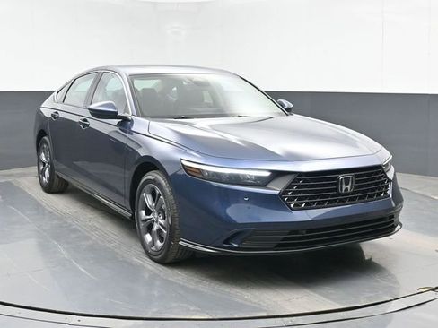New 2026 Honda Accord EX-L image 2