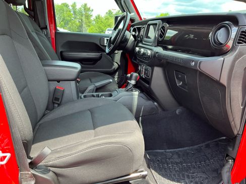 Used 2019 Jeep Wrangler Unlimited Sport AWD/4WD image 35