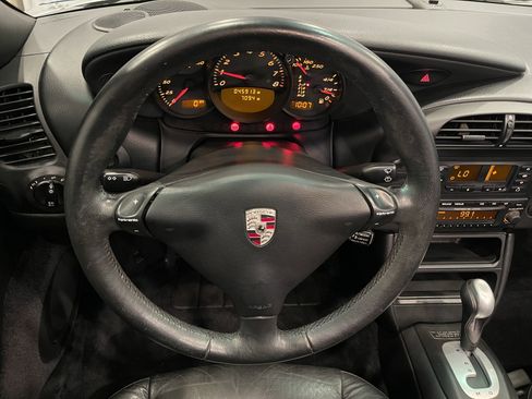 Used 2003 Porsche Boxster RWD image 17
