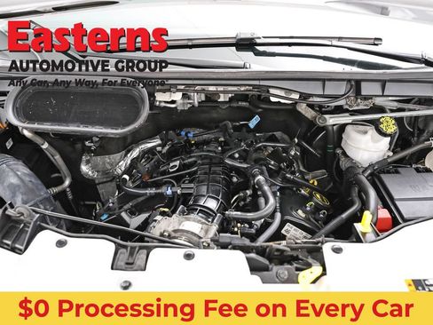 Used 2024 Ford Transit 350 XLT RWD image 7