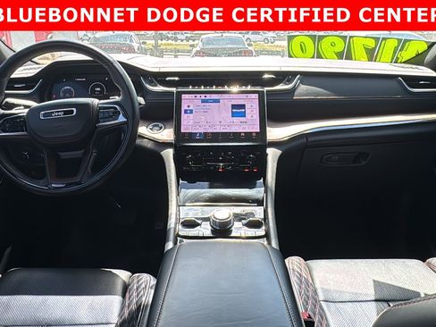 Used 2023 Jeep Grand Cherokee L Summit w/ High Altitude Package AWD/4WD image 18