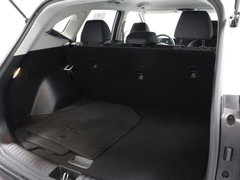 Used 2025 Kia Seltos S AWD/4WD image 15