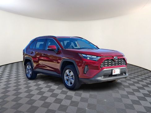 Certified 2025 Toyota RAV4 XLE AWD/4WD image 4