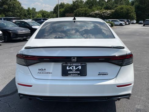 Used 2023 Honda Accord Sport image 4