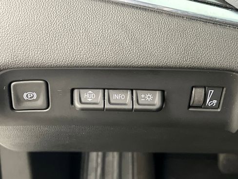 Used 2024 Buick Enclave Premium image 52