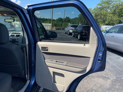 Used 2009 Ford Escape XLT FWD image 18