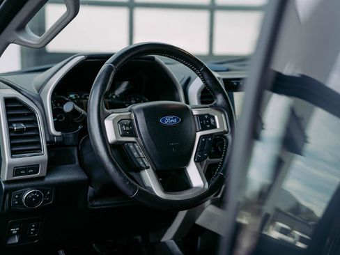 Used 2020 Ford F150 Lariat w/ Equipment Group 502A Luxury image 18