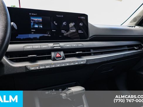 Used 2025 Kia K4 FWD image 37