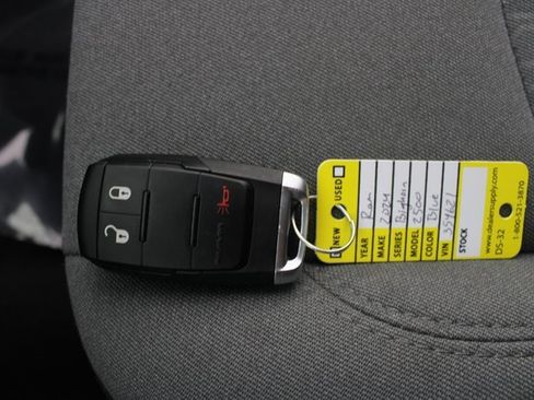 Used 2024 RAM 2500 Big Horn w/ Bed Utility Group image 7