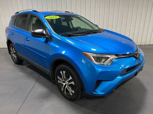 Used 2018 Toyota RAV4 LE w/ All Weather Liner Package image 15