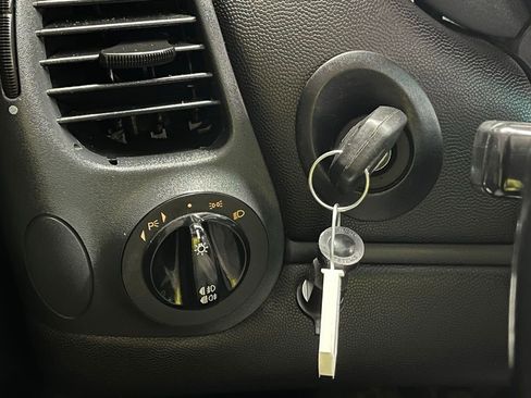 Used 1997 Porsche Boxster image 13