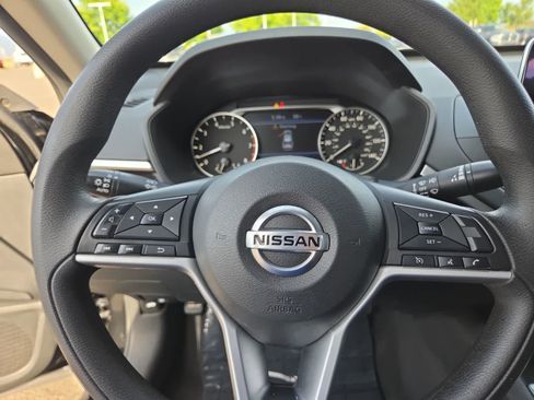 Used 2022 Nissan Altima 2.5 SV FWD image 23