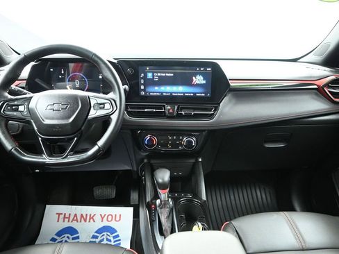 Used 2024 Chevrolet TrailBlazer RS w/ Driver Confidence Package image 30