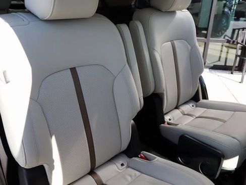 Used 2024 MAZDA CX-90 Plug-In Hybrid w/ Premium Plus image 15