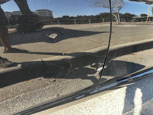 Used 2019 Alfa Romeo Giulia AWD image 19