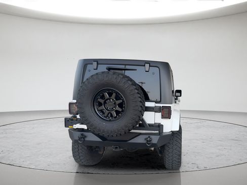 Used 2015 Jeep Wrangler Sahara w/ Connectivity Group AWD/4WD image 6