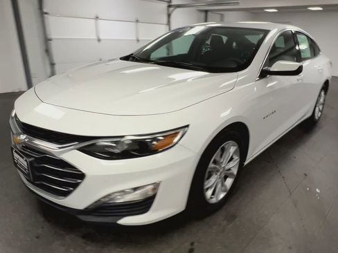 Used 2024 Chevrolet Malibu LT image 40