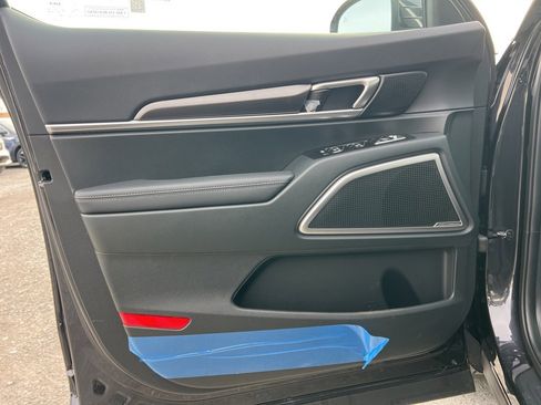 New 2025 Kia Telluride S image 8