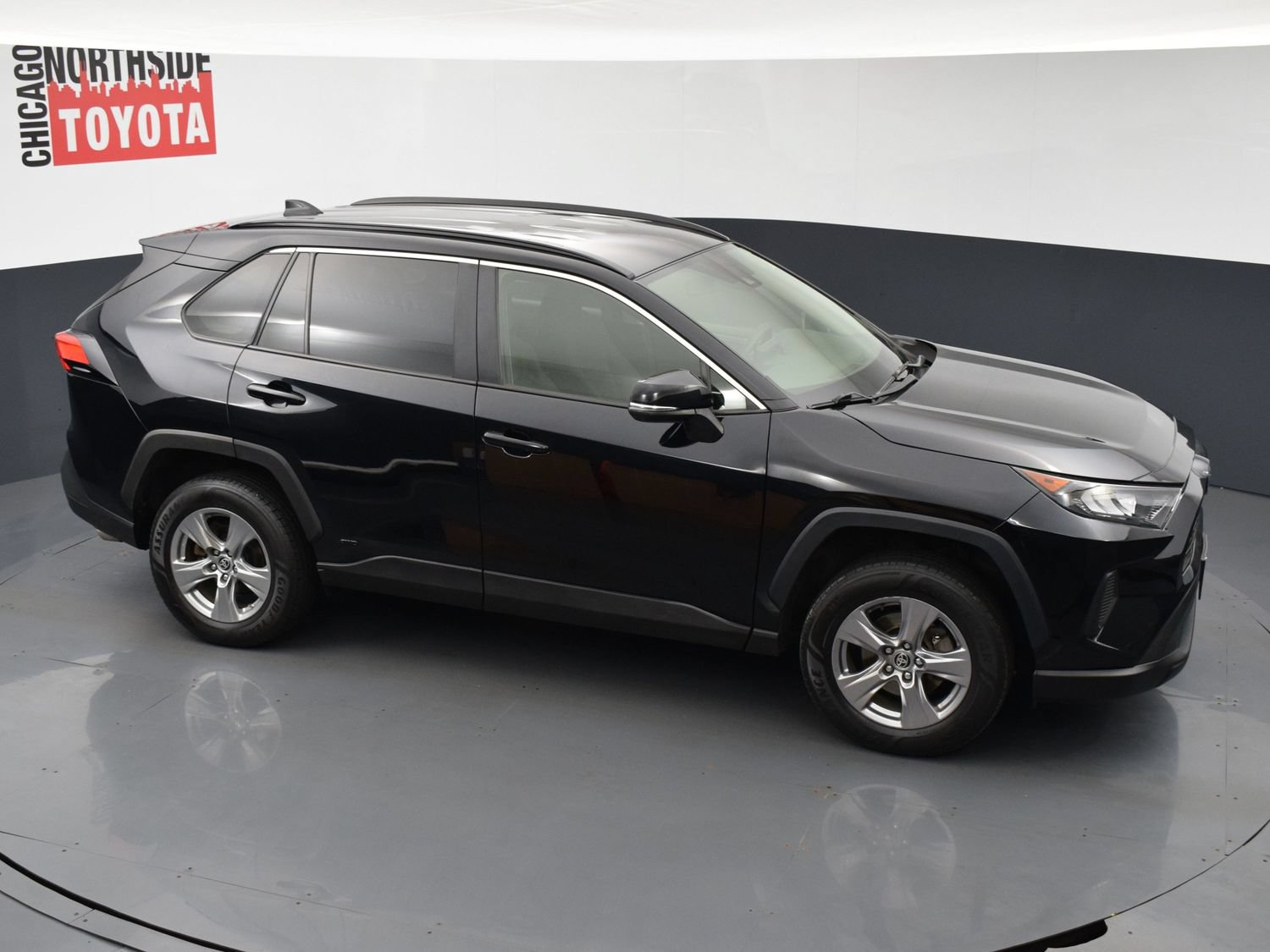 Used 2022 Toyota RAV4 LE AWD/4WD image 21