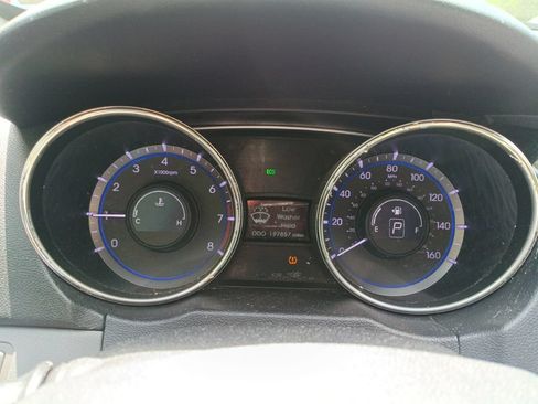 Used 2012 Hyundai Sonata Limited w/ Navigation Pkg FWD image 8