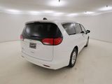 Used 2022 Chrysler Voyager LX image 3