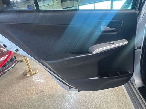 Used 2012 Toyota Camry SE FWD image 15