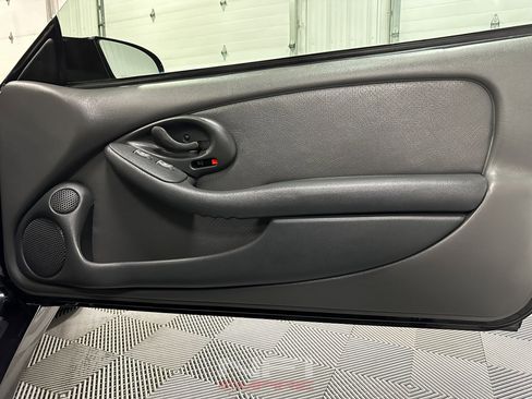 Used 1999 Pontiac Firebird Formula w/ SLP Firehawk Pkg image 36