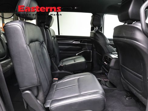 Used 2024 Jeep Wagoneer Series II AWD/4WD image 23