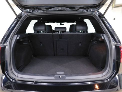 Used 2019 Volkswagen Golf R 4-Door AWD/4WD image 64