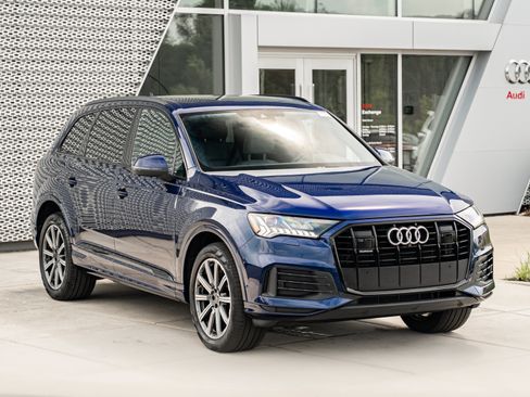 Certified 2024 Audi Q7 2.0T Premium Plus AWD/4WD image 2