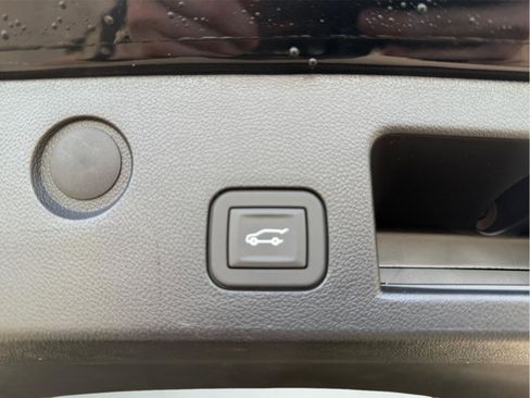 New 2026 GMC Terrain AT4 w/ Convenience Package III image 21