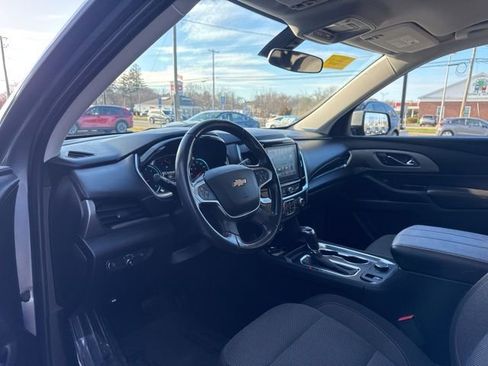Used 2019 Chevrolet Traverse LT image 9
