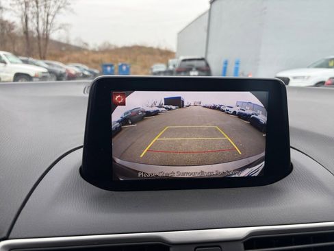 Used 2018 MAZDA MAZDA3 Touring image 19