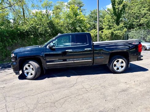Used 2016 Chevrolet Silverado 1500 LTZ Z71 w/ LTZ Plus Package AWD/4WD image 2