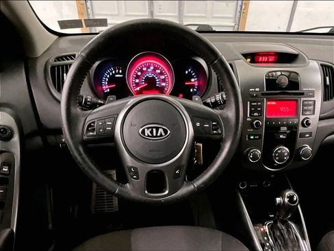 Used 2012 Kia Forte SX FWD image 5