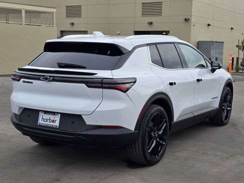 New 2026 Chevrolet Equinox EV LT image 7