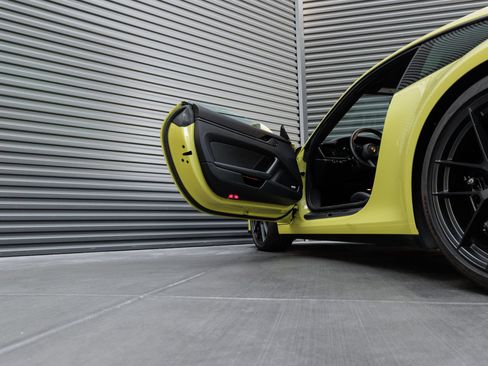 Certified 2025 Porsche 911 Carrera GTS RWD image 13