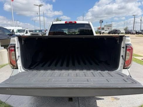 Used 2017 GMC Sierra 1500 SLT w/ SLT Premium Package AWD/4WD image 7