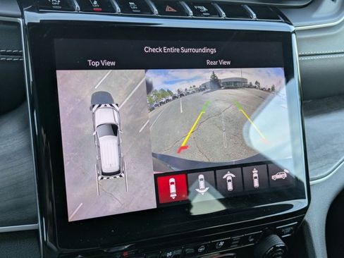 Used 2024 Jeep Grand Cherokee L Limited w/ Luxury Tech Group II image 14