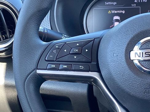Certified 2020 Nissan Kicks SV FWD image 25