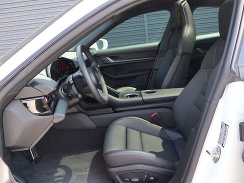 Certified 2025 Porsche Taycan RWD image 5