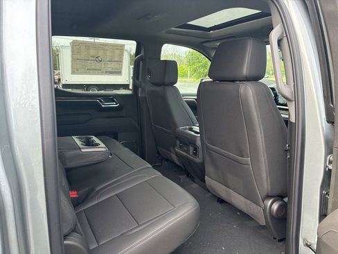 New 2026 Chevrolet Silverado 1500 LT Trail Boss w/ LT Trail Boss Premium Package AWD/4WD image 44